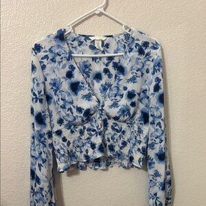 H&M White and Blue Long Sleeve Crop Blouse